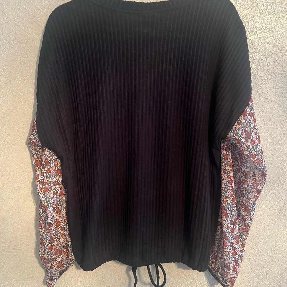 Daytrip Black Top with Floral Sleeves - Picture 3 of 5